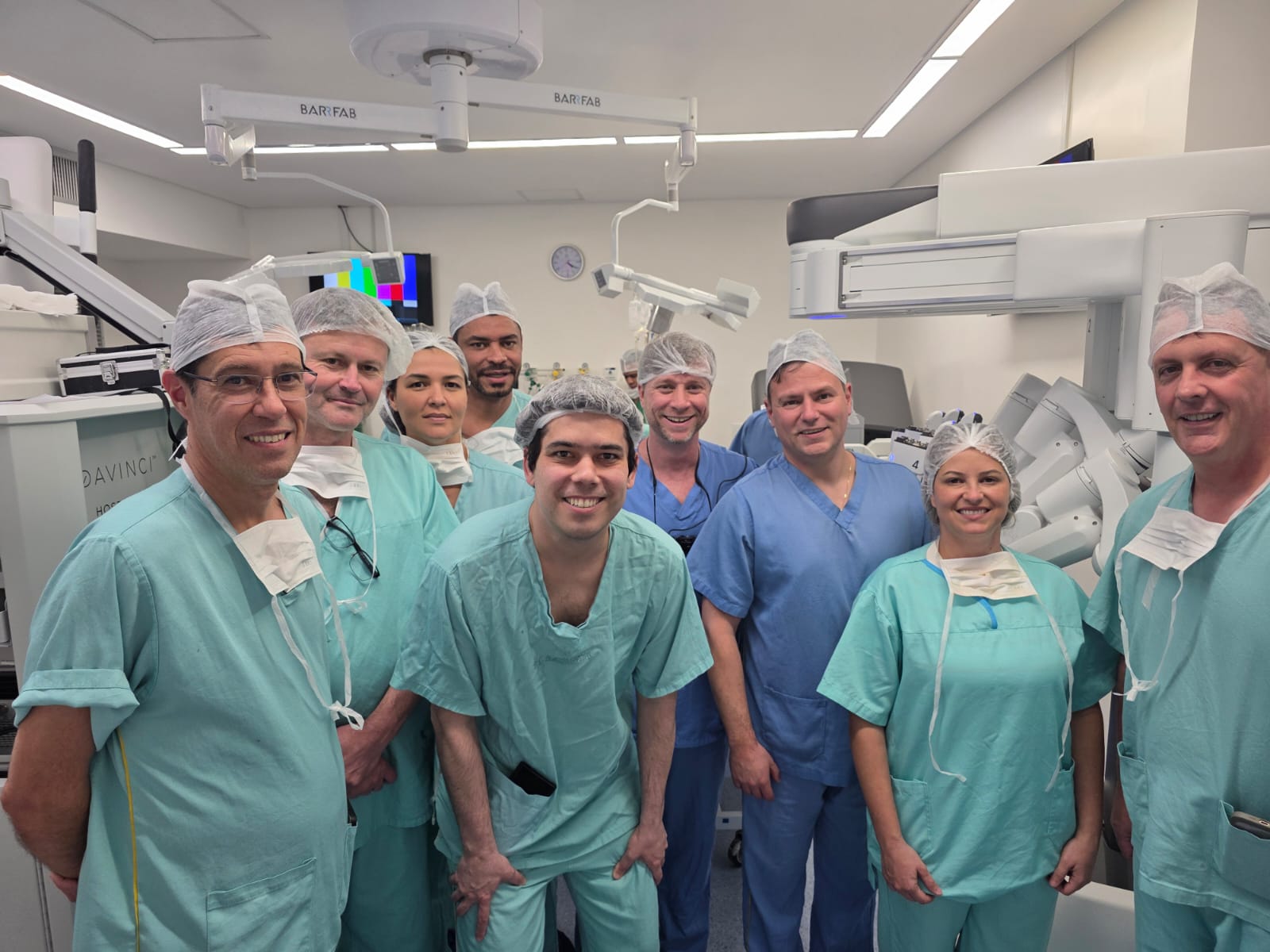 Equipe na sala cirúrgica
